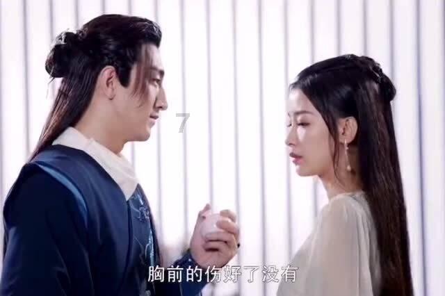动漫人物吃东西